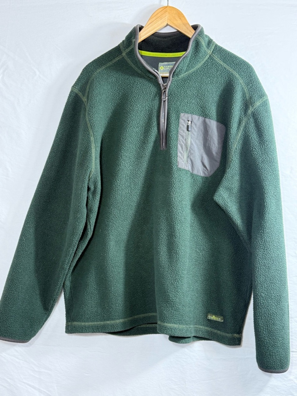 G.H. Bass & Co. Forest Green Quarter-Zip Fleece with Gray Chest Pocket